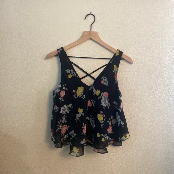 Decree Tops - Floral black Top